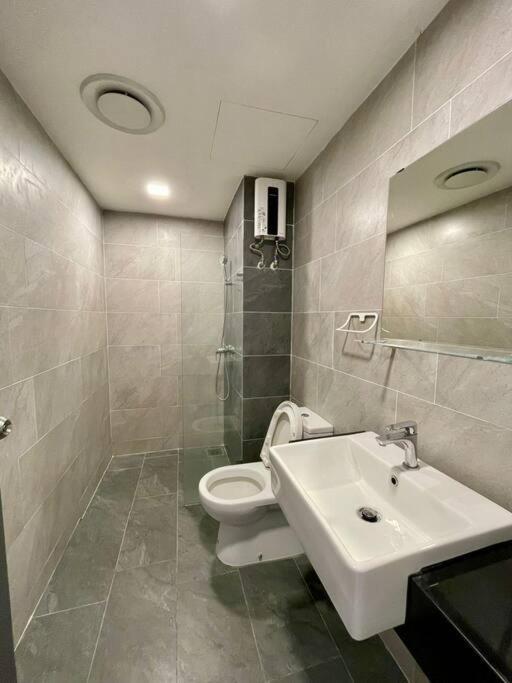 E2 Emporis Kd Sunway Gize Soho Apartemen