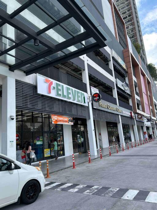 E2 Emporis Kd Sunway Gize Soho Petaling Jaya
